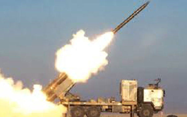 İran iki ballistik raketini sınaqdan keçirdi