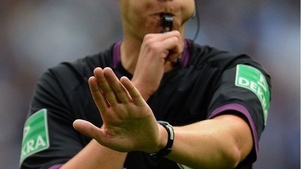 Azərbaycan çempionatında biabırçı hakim səhvi