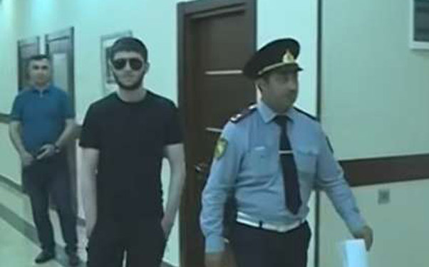 Dörd dəfə həbs olunan məmur oğlu