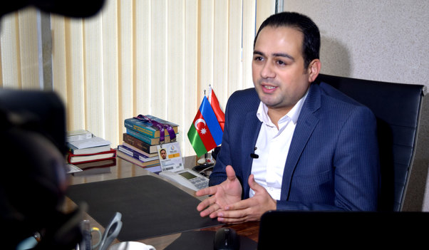 Diaspor rəhbərləri sosial media savaşında daha peşəkar olmalıdırlar