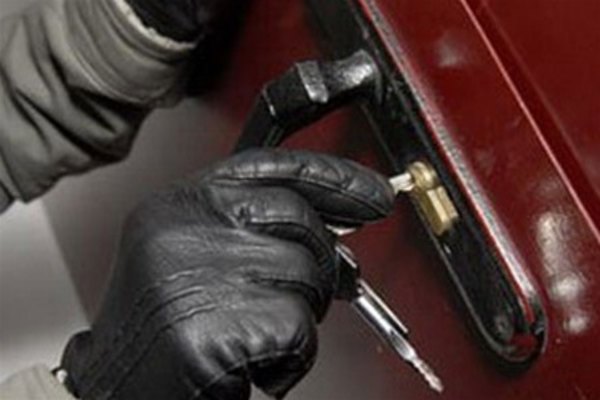 Paytaxtda evləri qarət edən şəxs tutulub