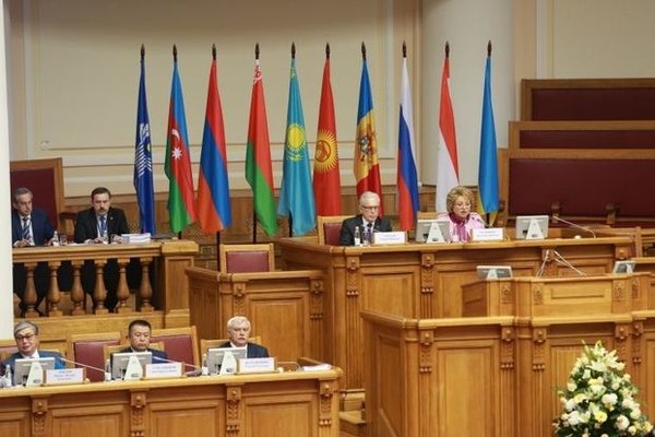 Matviyenko erməni təxribatına sərt cavab verdi