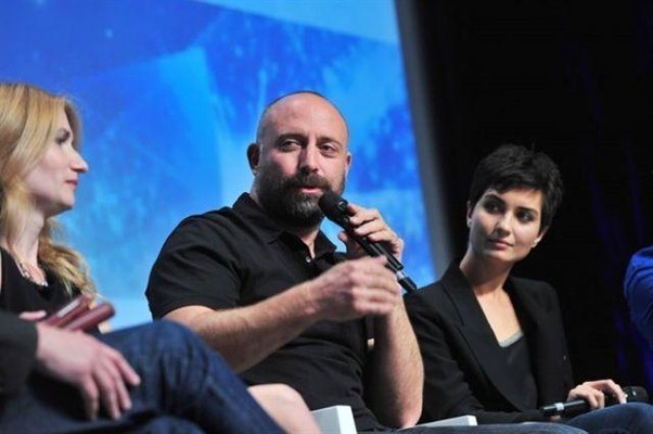 Tuba Büyüküstün və Halit Ergençin yeni filmi