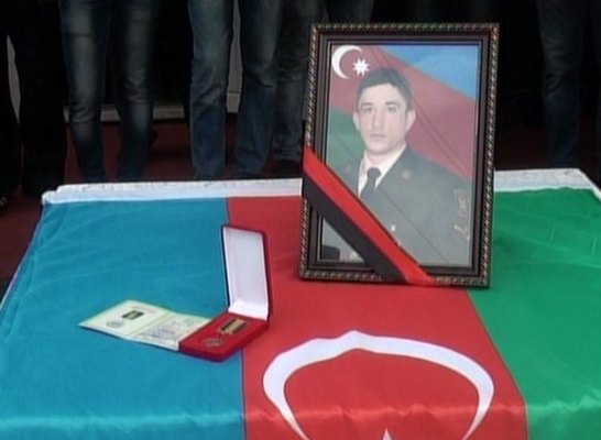 Şəhidimizin medalı 40 mərasimində ailəsinə təqdim olundu