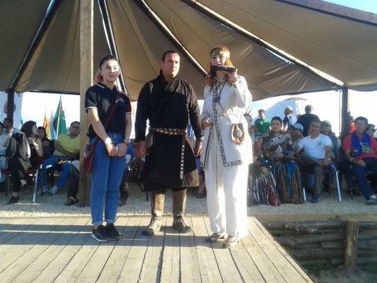 Qənirə Paşayeva Macarıstanda Türk xalqlarına birlik çağırışı edib