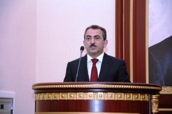 Qorxmaz Hüseynovun qardaşı ilə oğlunun kirvəsi