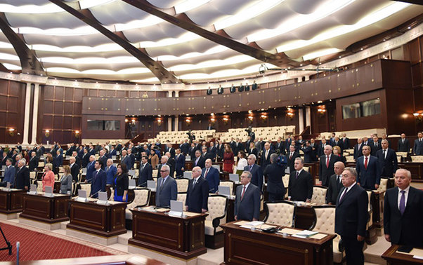 Hamilə qadınlara görə