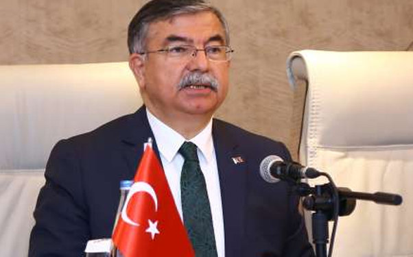 Türkiyənin müdafiə naziri: