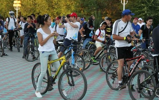 Qazaxıstanda rekordçu Nicat Rəhimova sürpriz