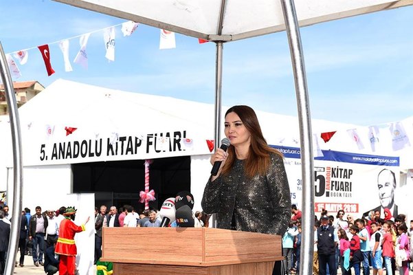 Millət vəkili 5-ci Anadolu Kitab Fuarının açılışında Qarabağla bağlı çağırış edib