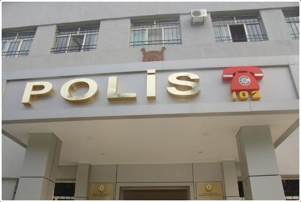 Bakıda polis bölməsində adam öldü