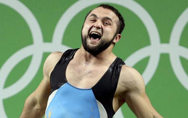 Qazaxıstanda azərbaycanlı idmançıya möhtəşəm sürpriz