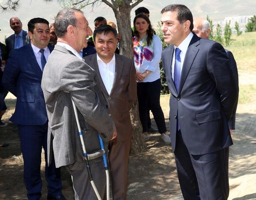 Heydər Əliyevin anadan olmasının 93-cü ildönümü münasibəti i Binəqədi rayonunda ümumrayon iməciliyi keçirilib.