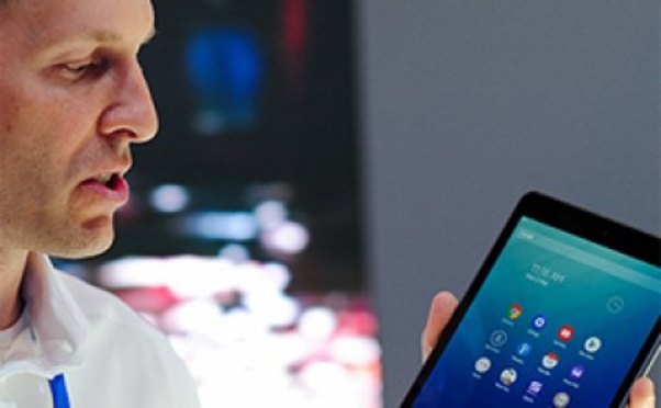 “Google” şirkəti “Android” sistemini daha mükəmməl əməliyyat sistemi ilə əvəz edəcək