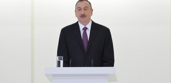 Biz böhrandan şərəflə çıxmışıq, iqtisadi inkişaf davam edir