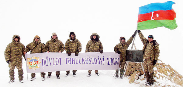 Dövlət Təhlükəsizliyi Xidmətinin əməkdaşları