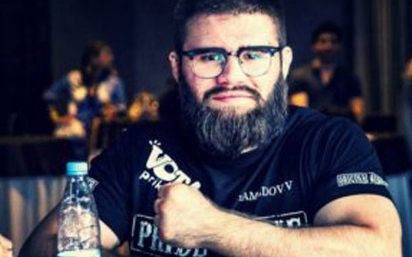 Azərbaycanlı məşqçi erməniləri ətrafına toplayıb