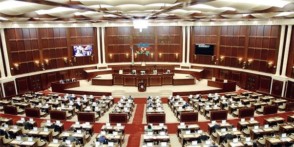 Milli Məclisin növbəti iclası başladı