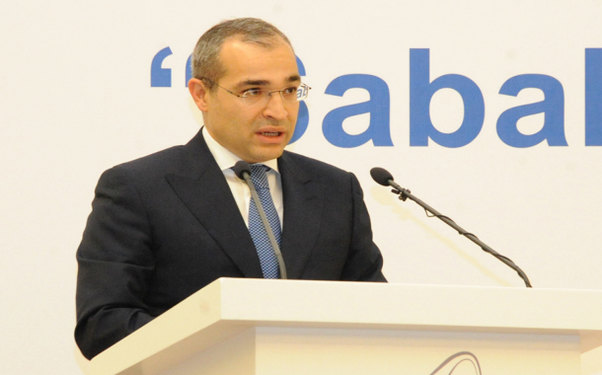 Nazir: “Bilikli müəllimlər daha yüksək əməkhaqqı əldə etməlidir”