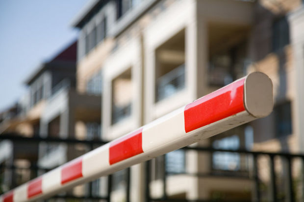 Əcnəbilərin sərhəd buraxılış məntəqələrində sürətli keçidi təmin olunacaq