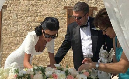 Milyonçu 13-cü dəfə evləndi - FOTOLAR