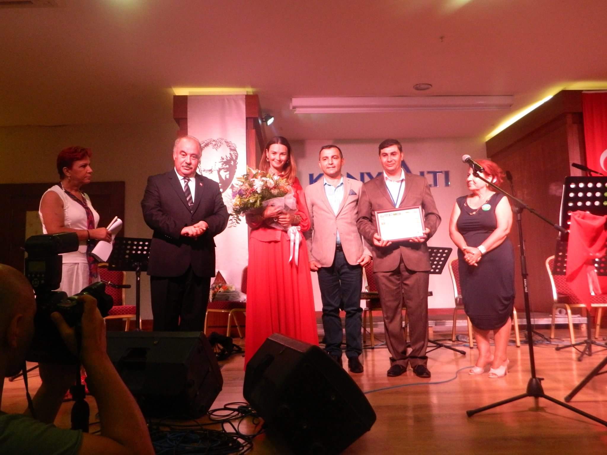 Qənirə Paşayeva Türkiyədə “Türk Dünyasında İlin Millət Vəkili” mükafatına layiq görülüb