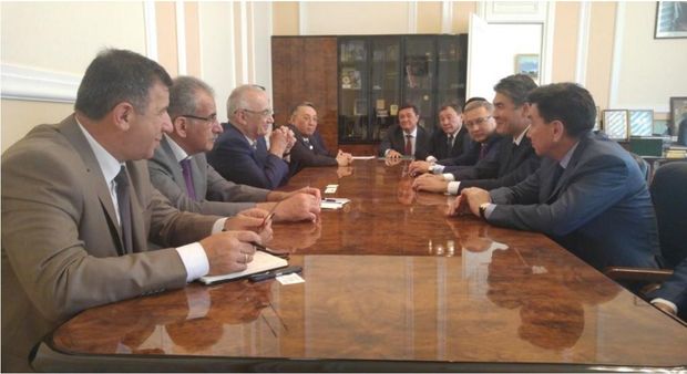 Abutalıbov Astana şəhərinin meri ilə görüşüb