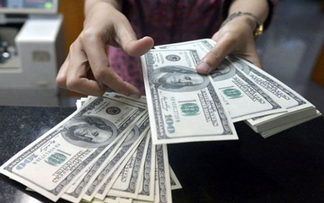 Qara bazarda manatın “evini yıxanlar” - Mərkəzi Bank susur, DİN isə görmür...