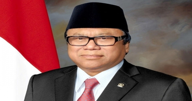 Vitse-spiker Azərbaycana gəlir