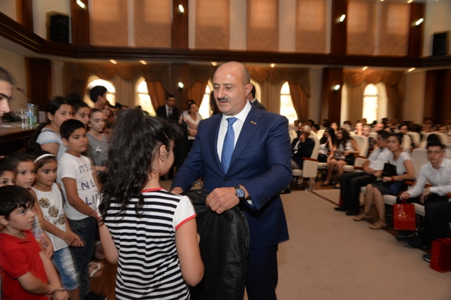 Nəsimi rayonunda yeni tədris ilinə hazırlığın vəziyyəti müzakirə olundu