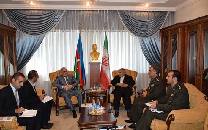 Yavər Camalov səfirlə görüşdü