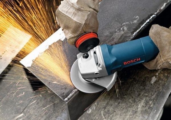 Bakıda usta faciəli şəkildə ölüb