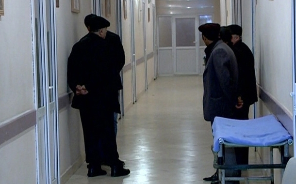 Bakıda 30 yaşlı usta faciəvi şəkildə öldü