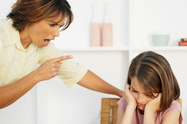 Gəncədə ana qızını evdən pul götürdüyünə görə yandırıb – TƏFƏRRÜATLAR