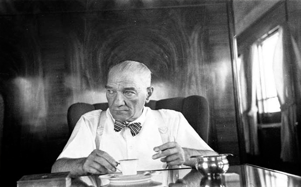 Atatürk, Hitler və digər 10 dahi haqqında — BİLMƏDİKLƏRİNİZ