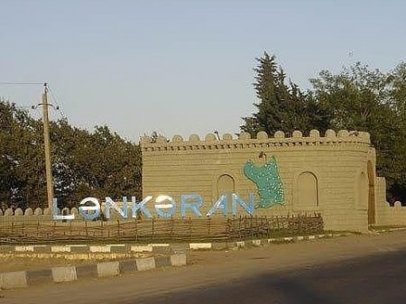 Lənkəranda biabırçılıq: direktor maaş kartını verməyənlərə cinayət işi açdırıb - Tükürpədici faktlar