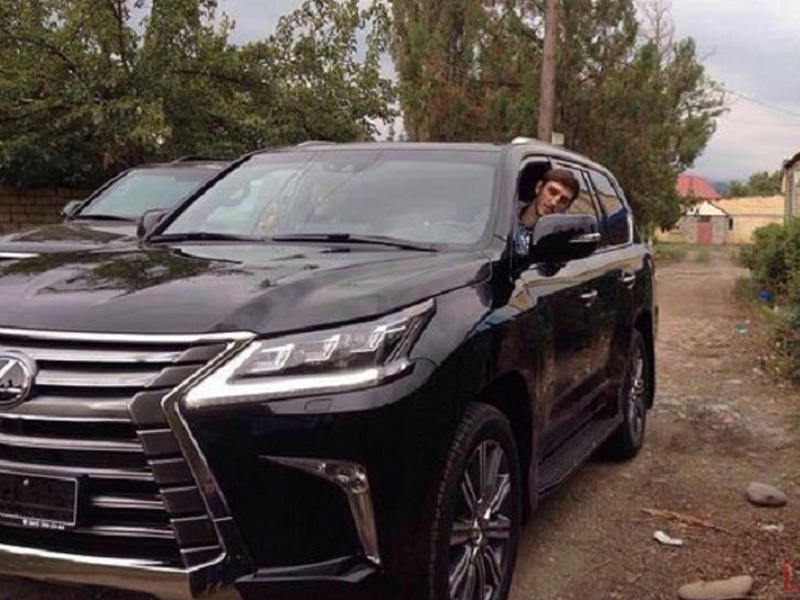 Olimpiya çempionumuza 130 min dollarlıq avtomobil hədiyyə olundu