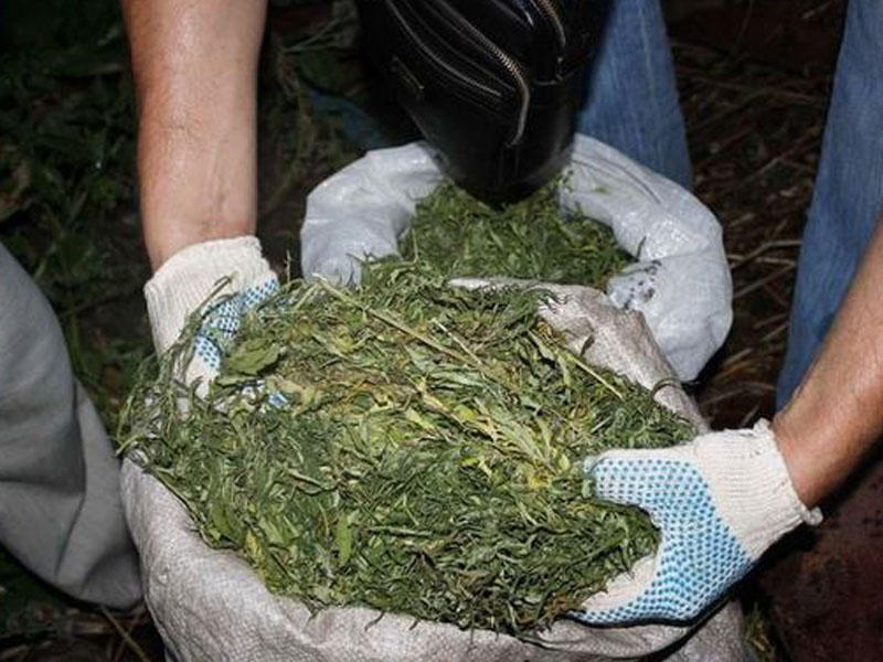 16 kq narkotiklə tutuldu