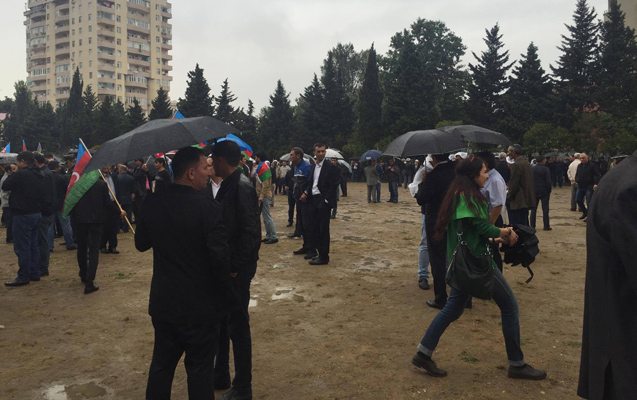 Bakıda müxalifət mitinq keçirir - Fotolar + Yenilənib