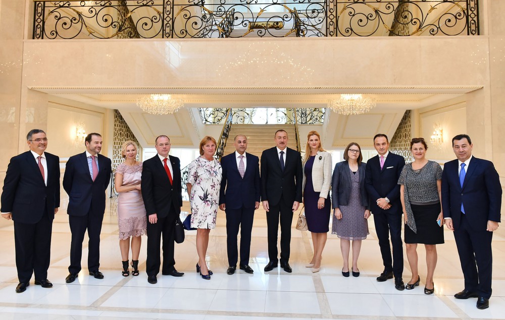 Prezident jurnalistin öldürülməsindən danışdı: Rasim Əliyev futbolçunun qohumları tərəfindən öldürülüb