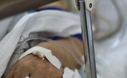 DƏHŞƏT! Qız sevgilisinin cinsiyyət orqanına 12 mismar sancdı - FOTO