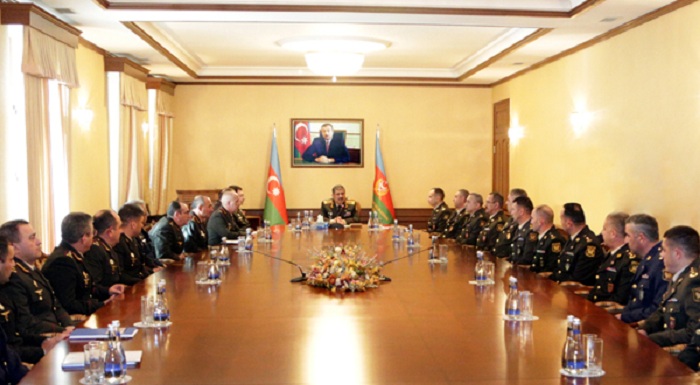 Zakir Həsənov generalları topladı - Təcili müşavirə