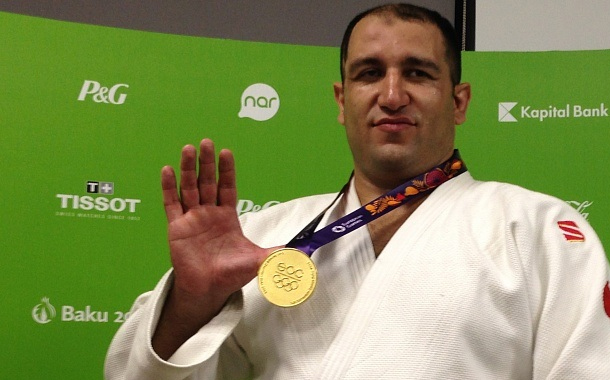 İlham Zəkiyev Prezidentin fəxri diplomu ilə təltif edildi