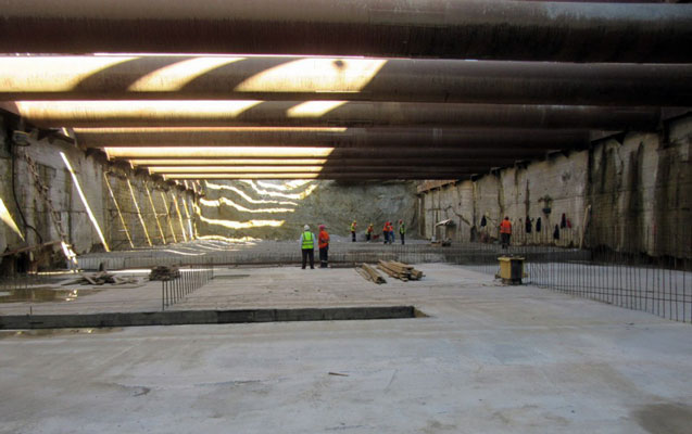 Bakıda yeni metro stansiyası tikiləcək - Fotolar