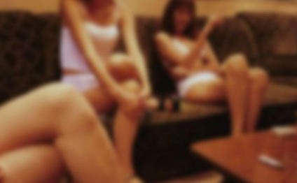 Əxlaqsızlıq yuvasında tutulan qadın: 