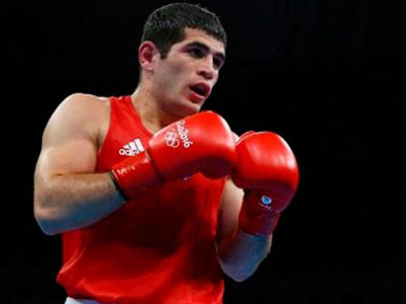 Olimpiya mükafatçımız məzun oldu - FOTO