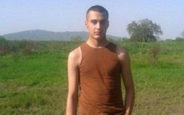 19 yaşlı erməni əsgər intihar edib