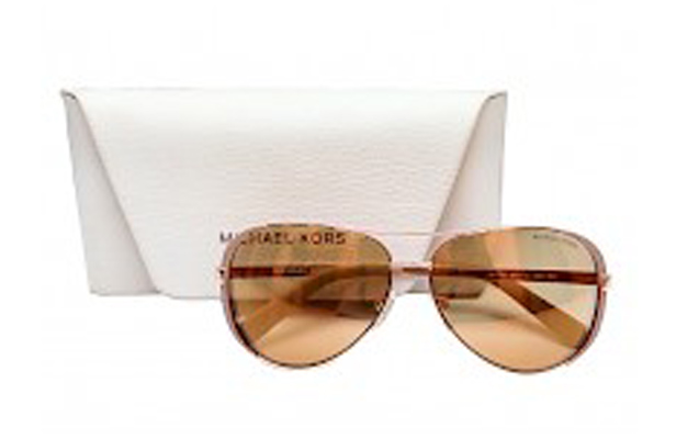 Qızıl və qiymətli daşlardan eynək hazırlandı