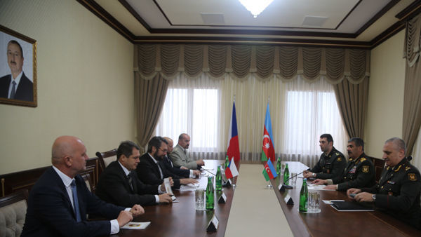 Çexiya müdafiə nazirinin müavini Zakir Həsənovla danışıqlar aparıb