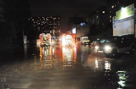 Güclü yağış Bakıda fəsadlar törədib – FOTOLAR + VİDEO